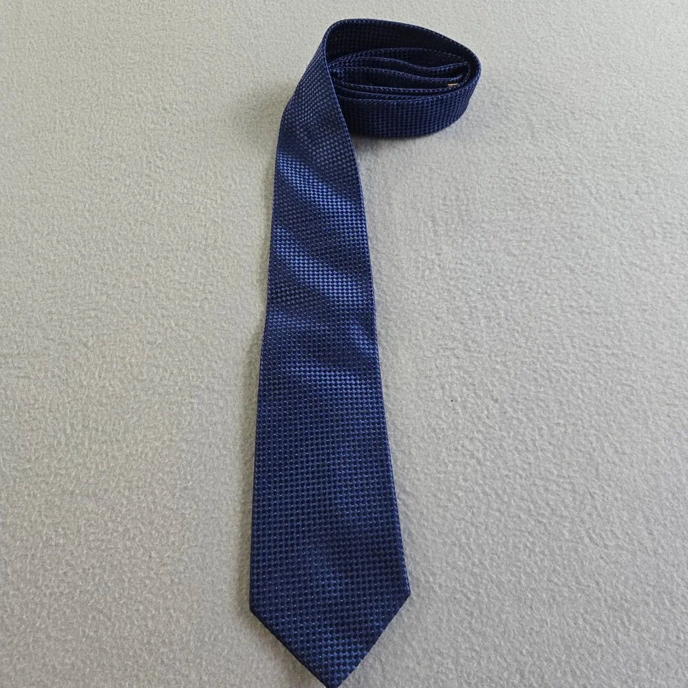 Donald J. Trump Necktie Mens OS Blue Woven Silk Signature Collection Geometric